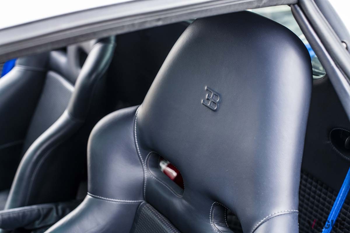 オークションに登場した1993年式ブガッティ「EB110 SS プロトタイプ」Remi Dargegen ©2024 Courtesy of RM Sotheby's