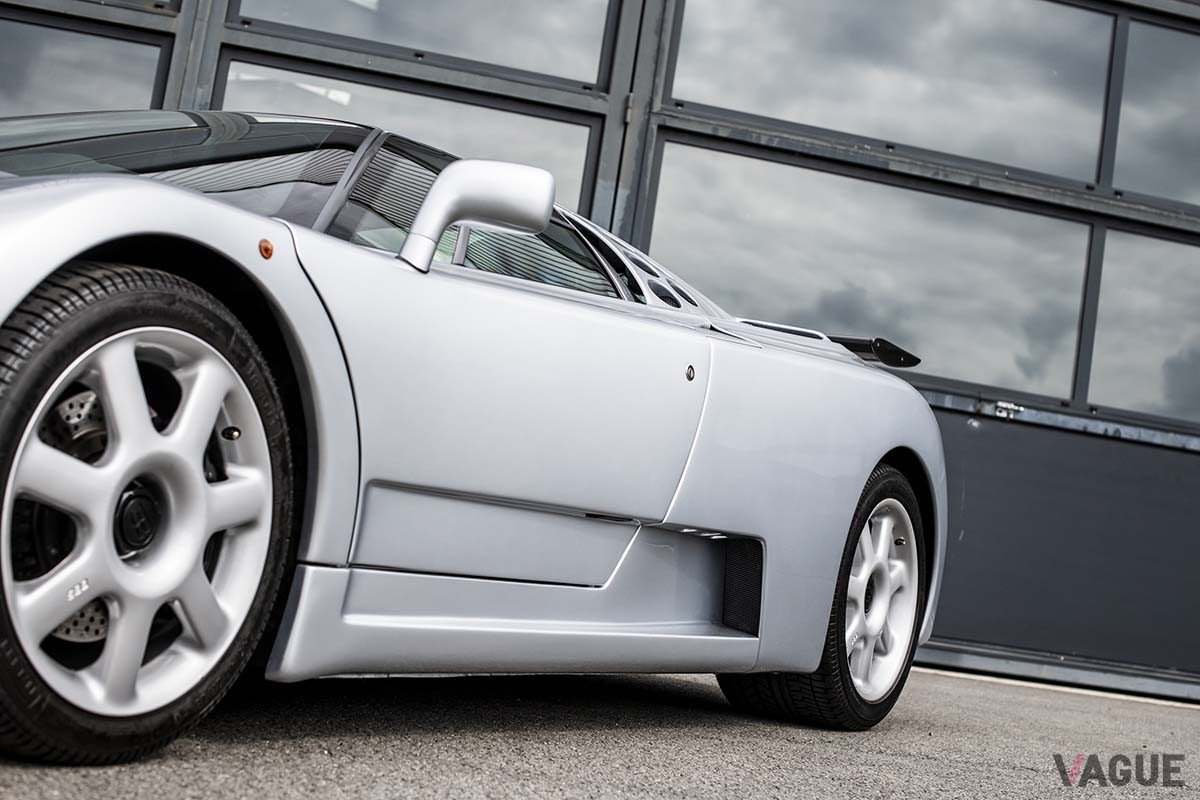 オークションに登場した1993年式ブガッティ「EB110 SS プロトタイプ」Remi Dargegen ©2024 Courtesy of RM Sotheby's