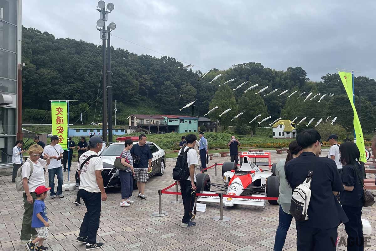 2024年9月21日、「道の駅もてぎ」で展示された伝説のマクラーレンホンダのF1マシン「MP4/5B」