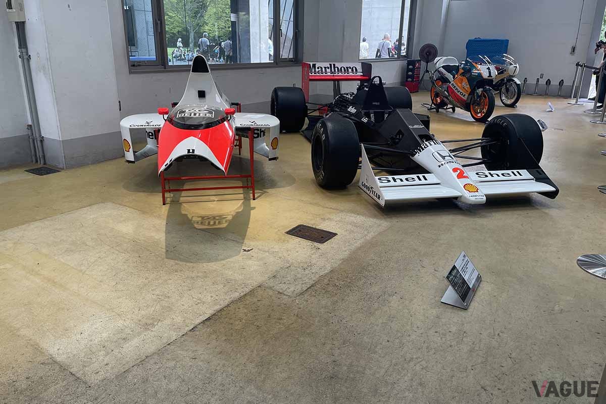 2024年9月21日、「道の駅もてぎ」で展示された伝説のマクラーレンホンダのF1マシン「MP4/5B」