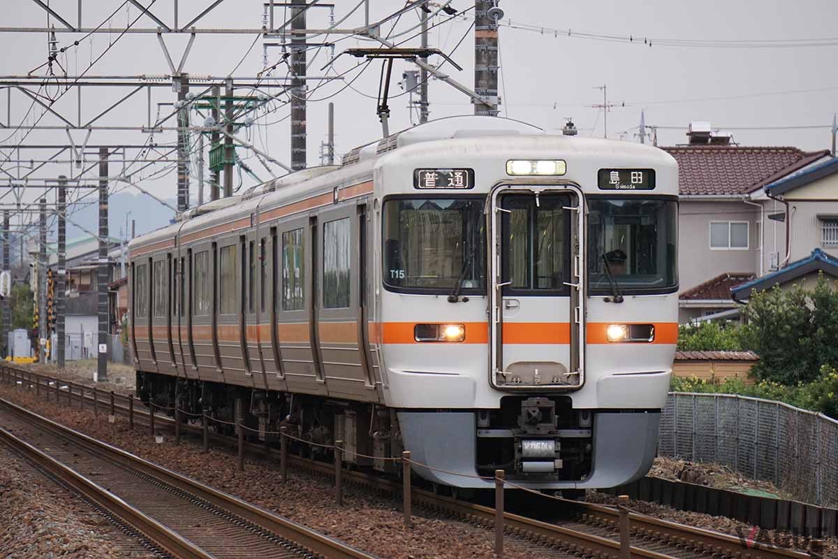日本全国のJR線・普通車自由席に3日間乗り放題のきっぷ「秋の乗り放題パス」が販売中だ