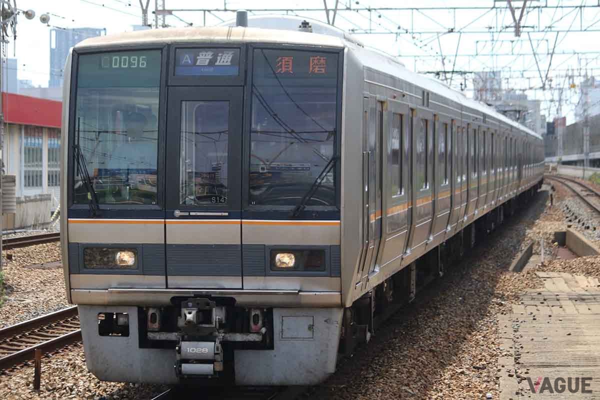 日本全国のJR線・普通車自由席に3日間乗り放題のきっぷ「秋の乗り放題パス」が販売中だ