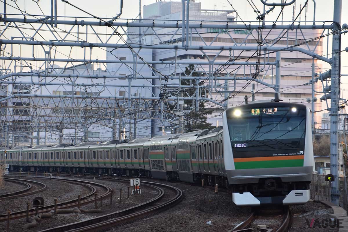 日本全国のJR線・普通車自由席に3日間乗り放題のきっぷ「秋の乗り放題パス」が販売中だ