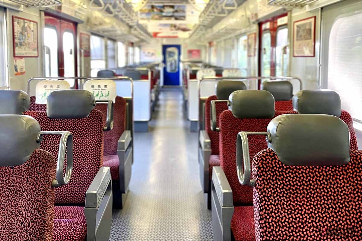 日本全国のJR線・普通車自由席に3日間乗り放題のきっぷ「秋の乗り放題パス」が販売中だ