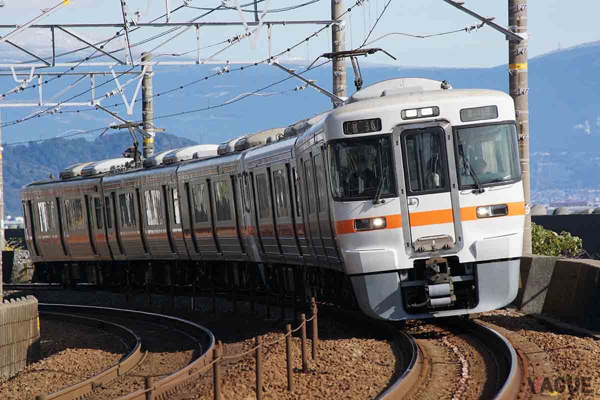 日本全国のJR線・普通車自由席に3日間乗り放題のきっぷ「秋の乗り放題パス」が販売中だ