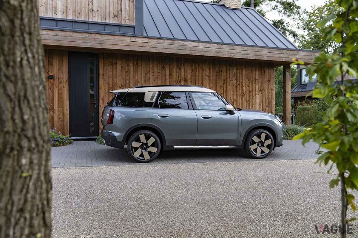 新型ミニ・カントリーマンC（ガソリンエンジン車）