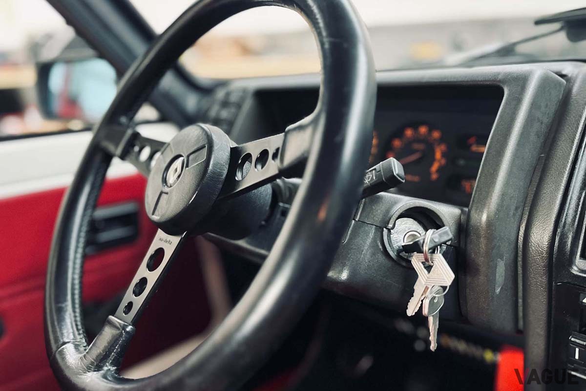 海外オークションに登場した1983年式ルノー「5（サンク）ターボ2」