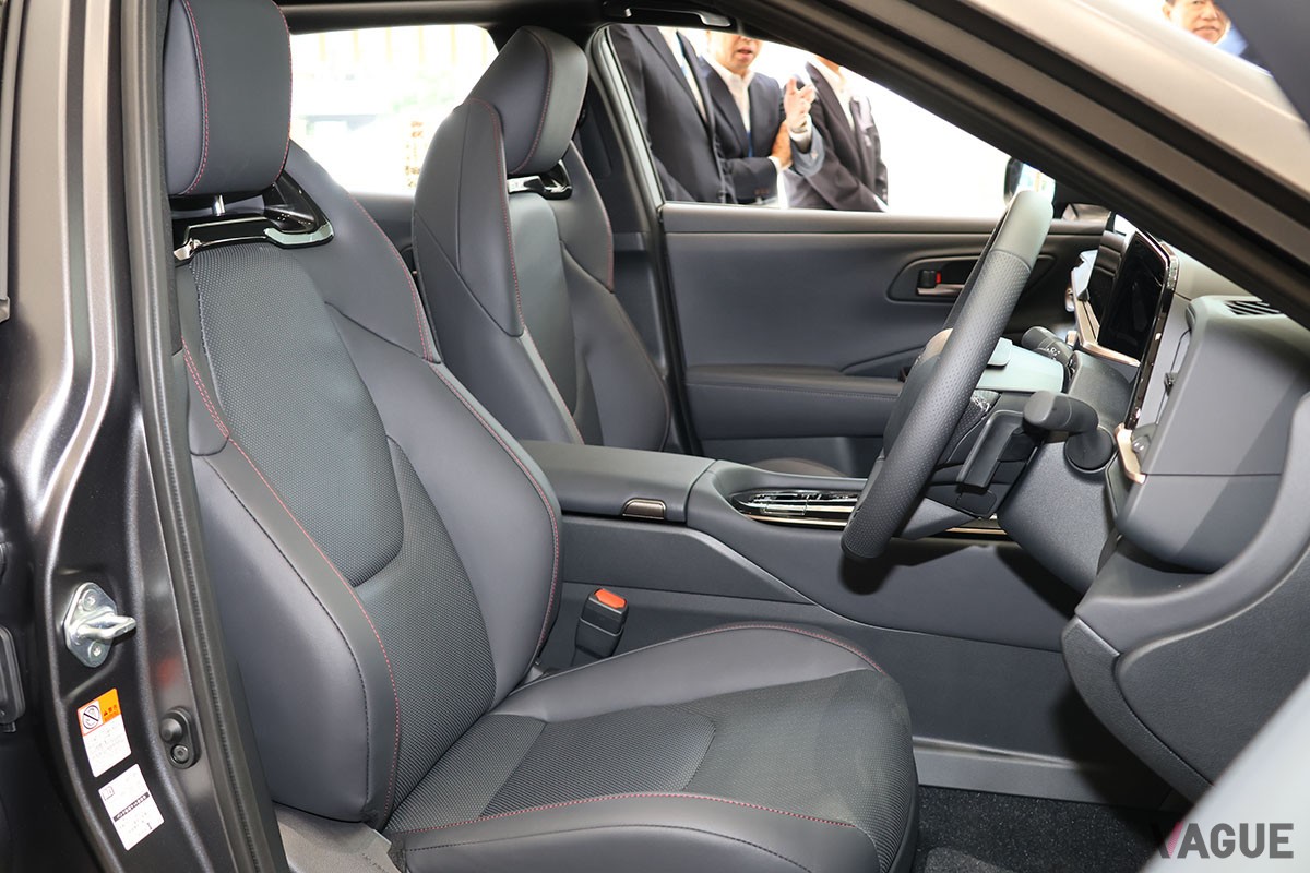 「THE CROWN」店専売の特別仕様車第1弾「クラウン・クロスオーバー RS“アドバンスド・ザ リミテッド マットメタル”」ｚ