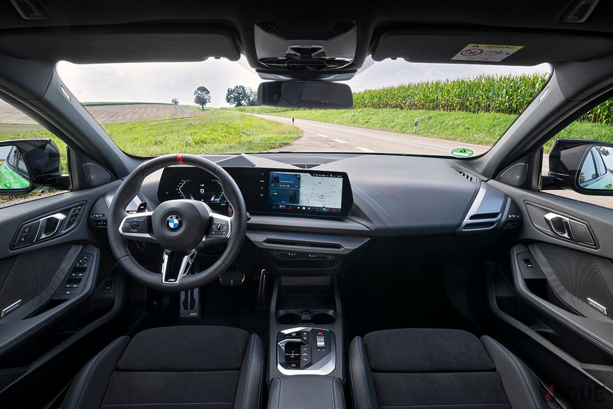 BMW新型「M135i xDrive」