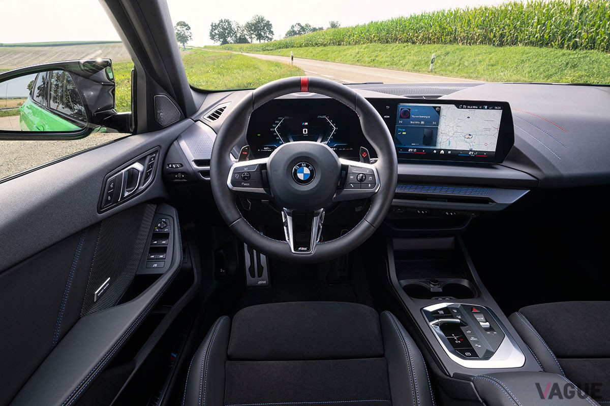 BMW新型「M135i xDrive」