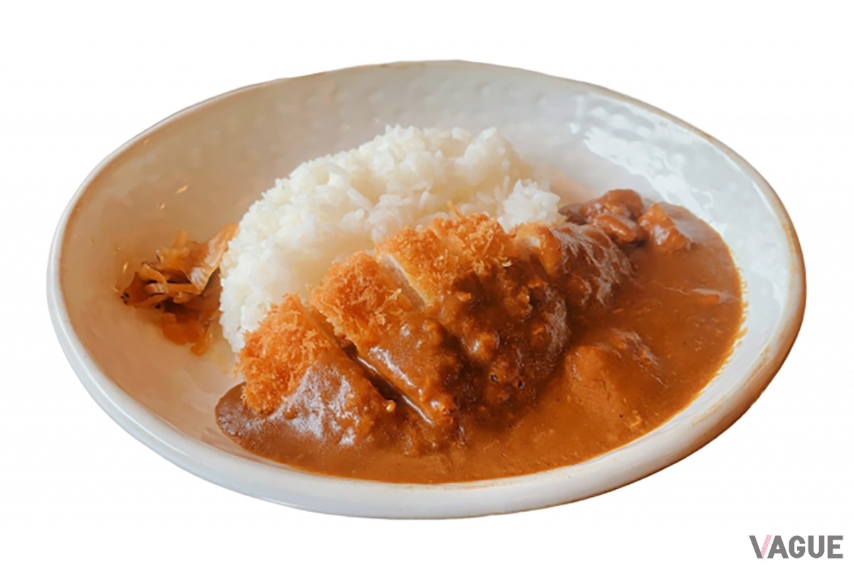 とんかつをカレーにトッピングするカツカレーも王道中の王道