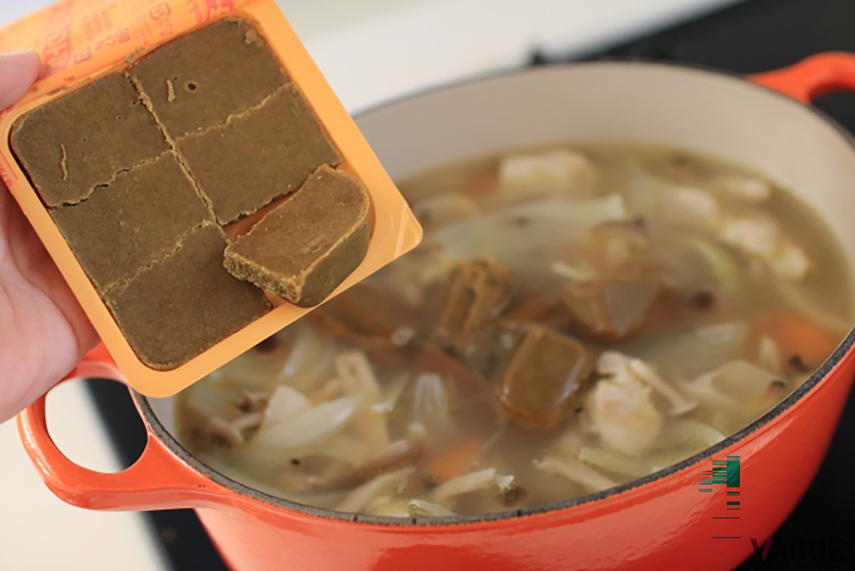 日本食カレーといえば「ルウ」を溶かして煮込むタイプ