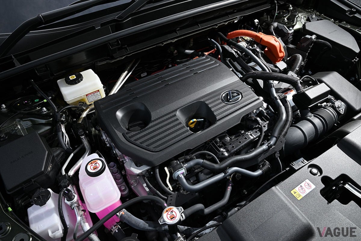 適度なボディサイズながら使いやすいラゲッジスペースを有しており、快適なゴルフ旅を楽しめるレクサス「NX」