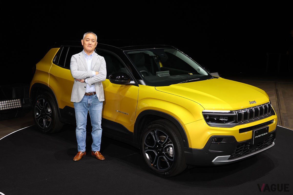 ジープ新型「アベンジャー」とステランティスジャパンの代表取締役社長・打越晋氏