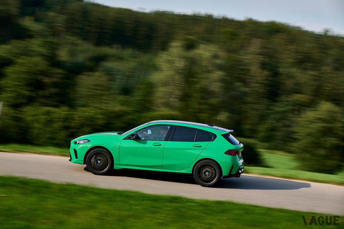 BMW新型「M135i xDrive」