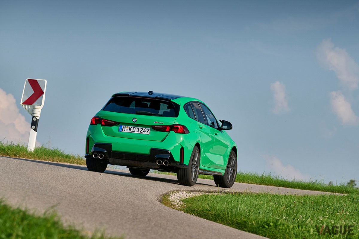 BMW新型「M135i xDrive」