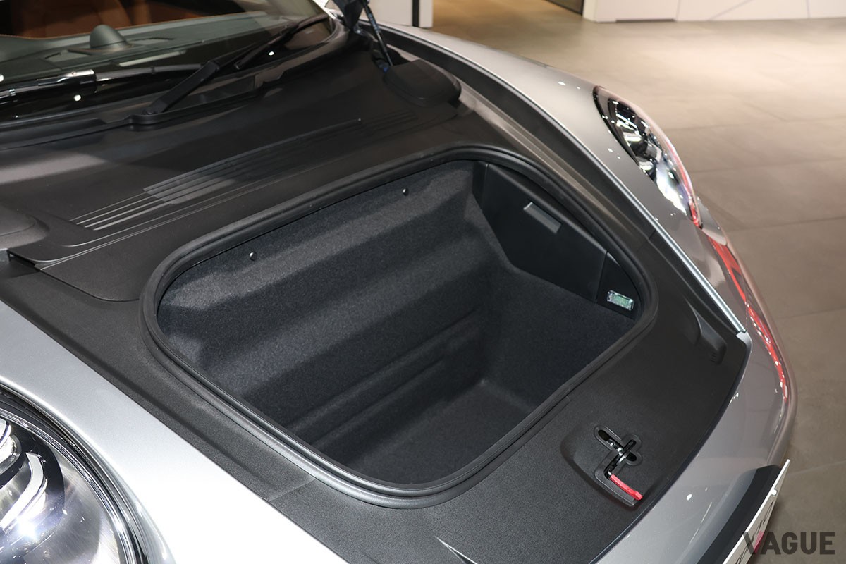 初開催となった「Night Misson 911」で日本初公開されたポルシェ新型「911カレラ」