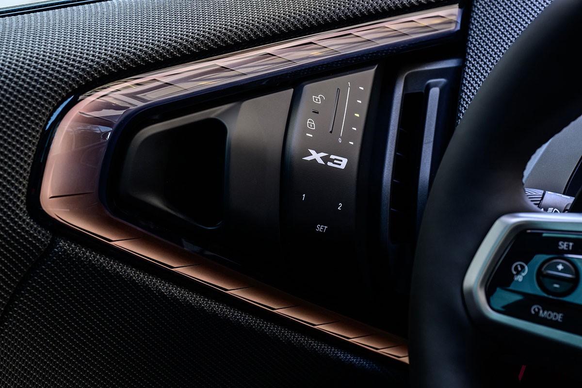 BMW新型「X3 20 xDrive Mスポーツ」
