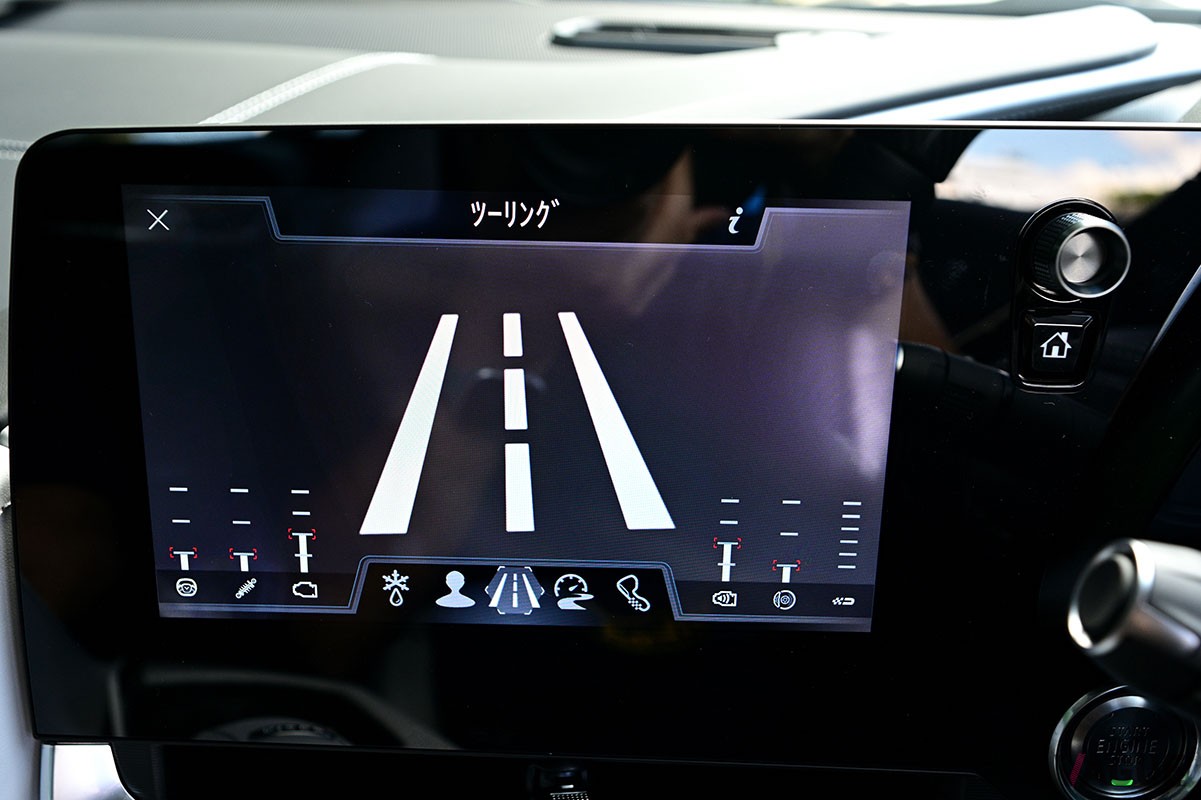 シボレー新型「コルベットE-Ray」