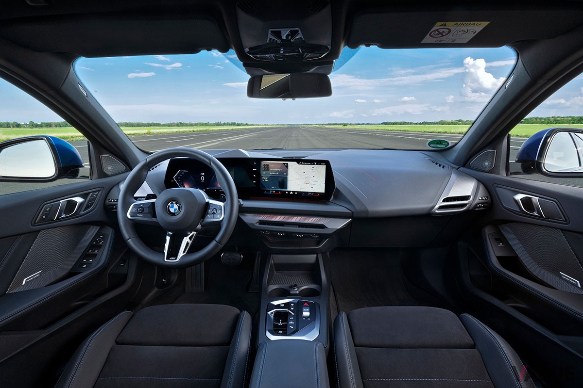 BMW新型「120」