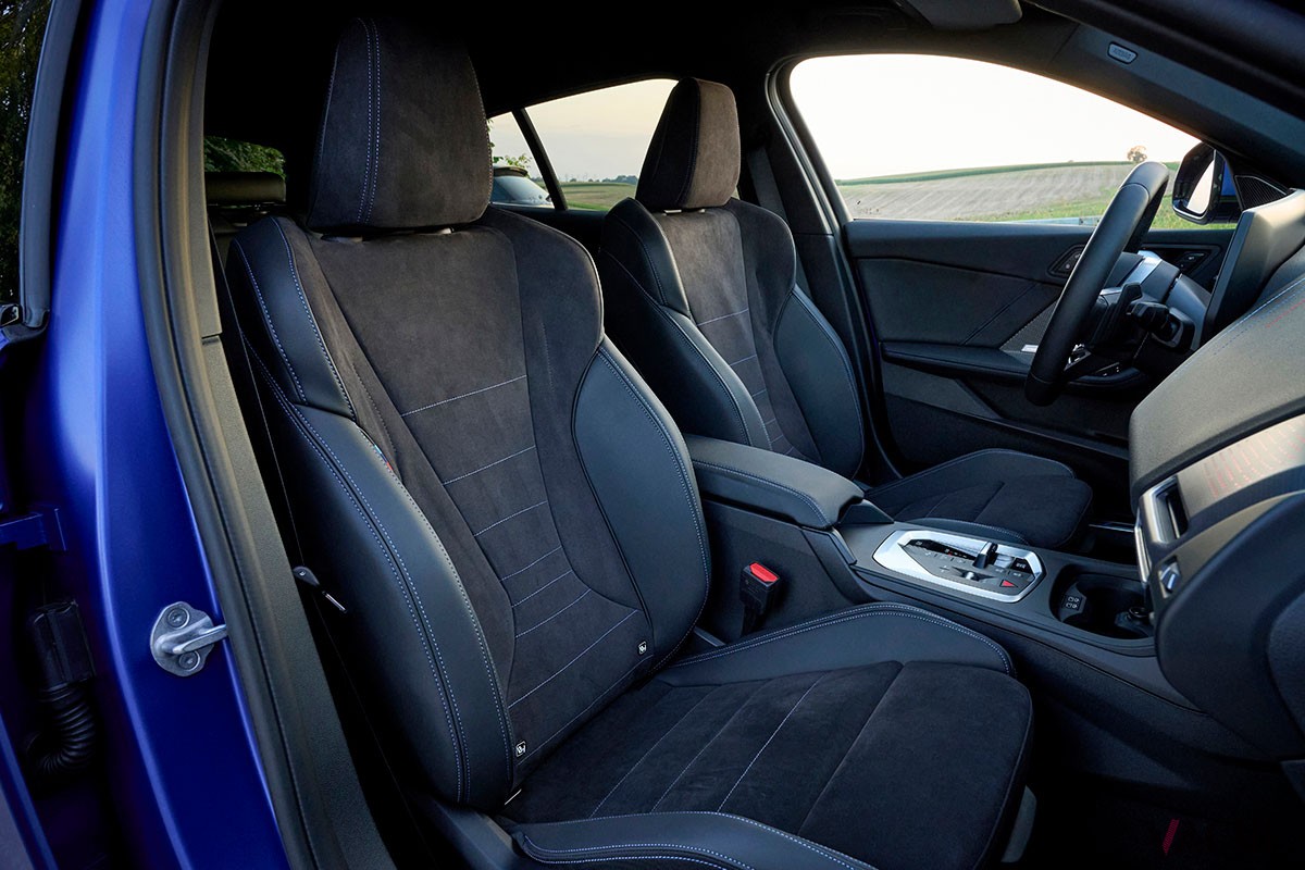 BMW新型「120」