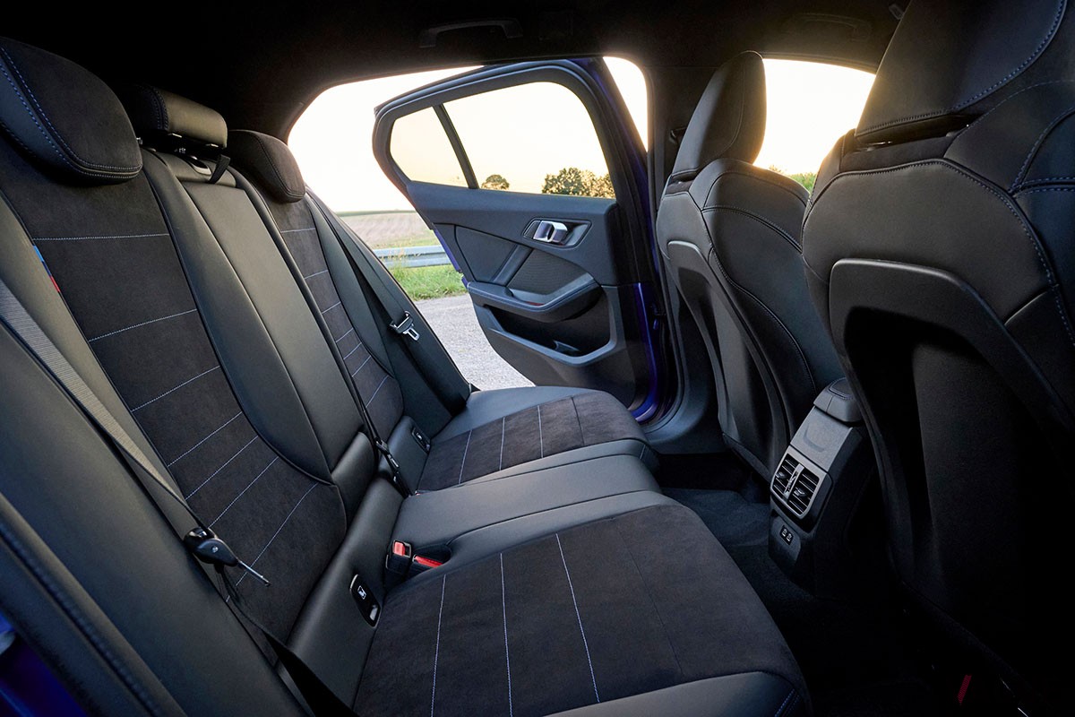 BMW新型「120」