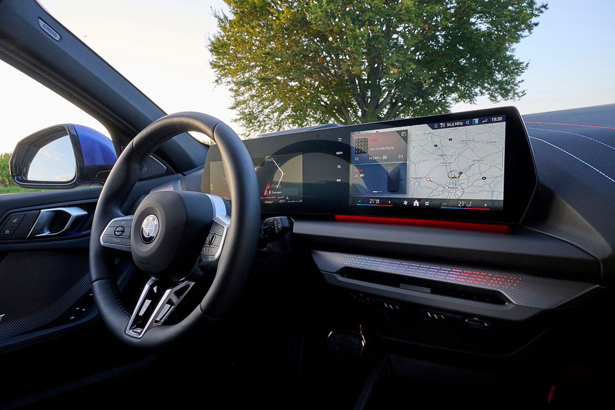 BMW新型「120」