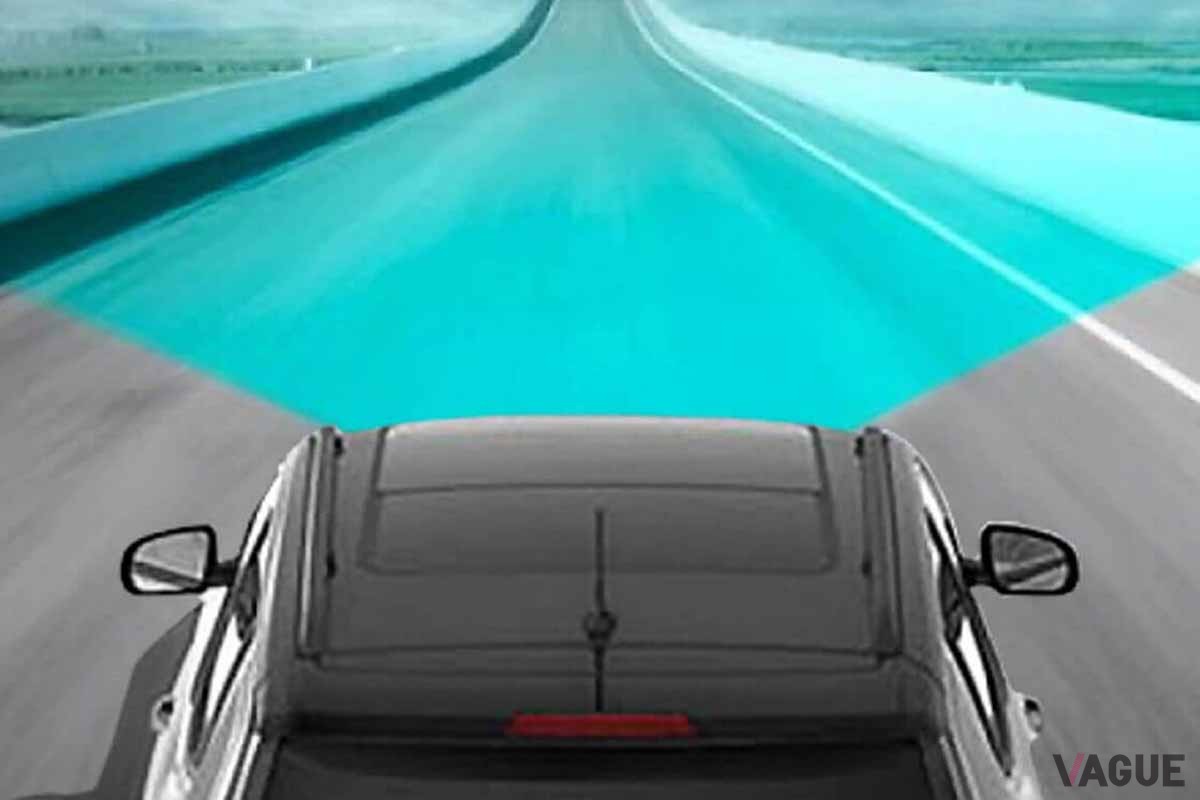 ジープの限定車「コマンダー ロンジチュード」 の安全装備