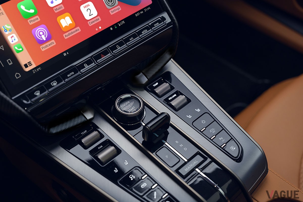 世界初公開されたアストンマーティン新型「ヴァンキッシュ」のインテリア