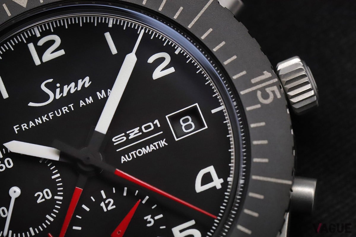 明確な視認性を発揮するインデックス表示やデイト表示を備える