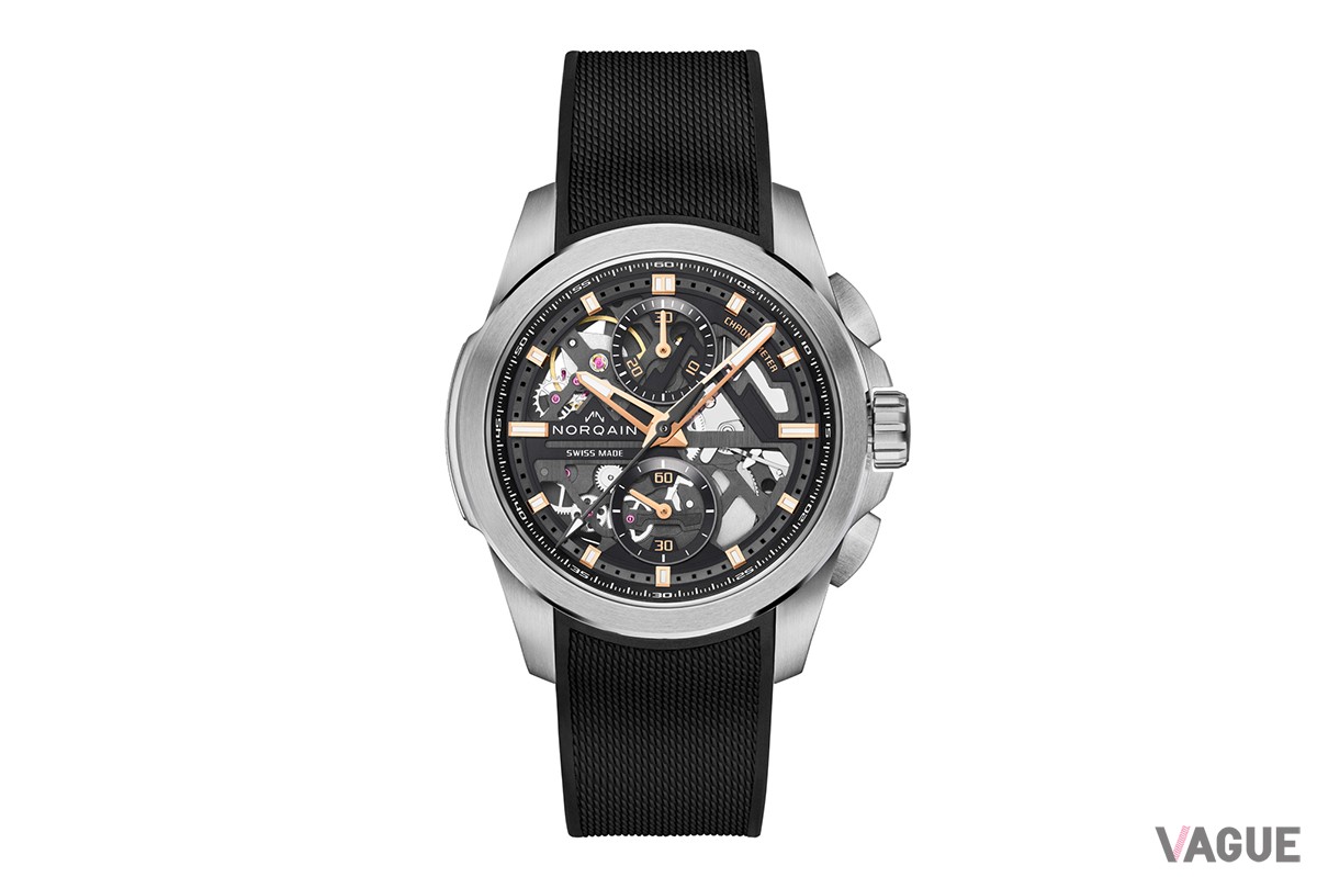 「インディペンデンス スケルトン クロノ 42mm スティール」にはラバーストラップのバリエーションも