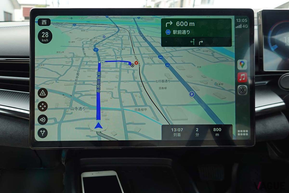 GoogleマップをBYD[SEAL」のインフォテイメントシステムで展開。進む方角や速度、車線ガイドといった機能はスマートフォン並みで利用できる