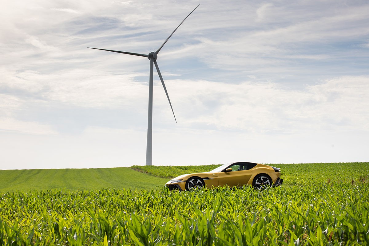 フェラーリ新型「ドーディチ チリンドリ」