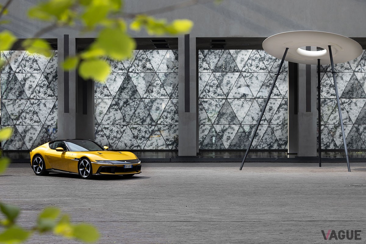 フェラーリ新型「ドーディチ チリンドリ」