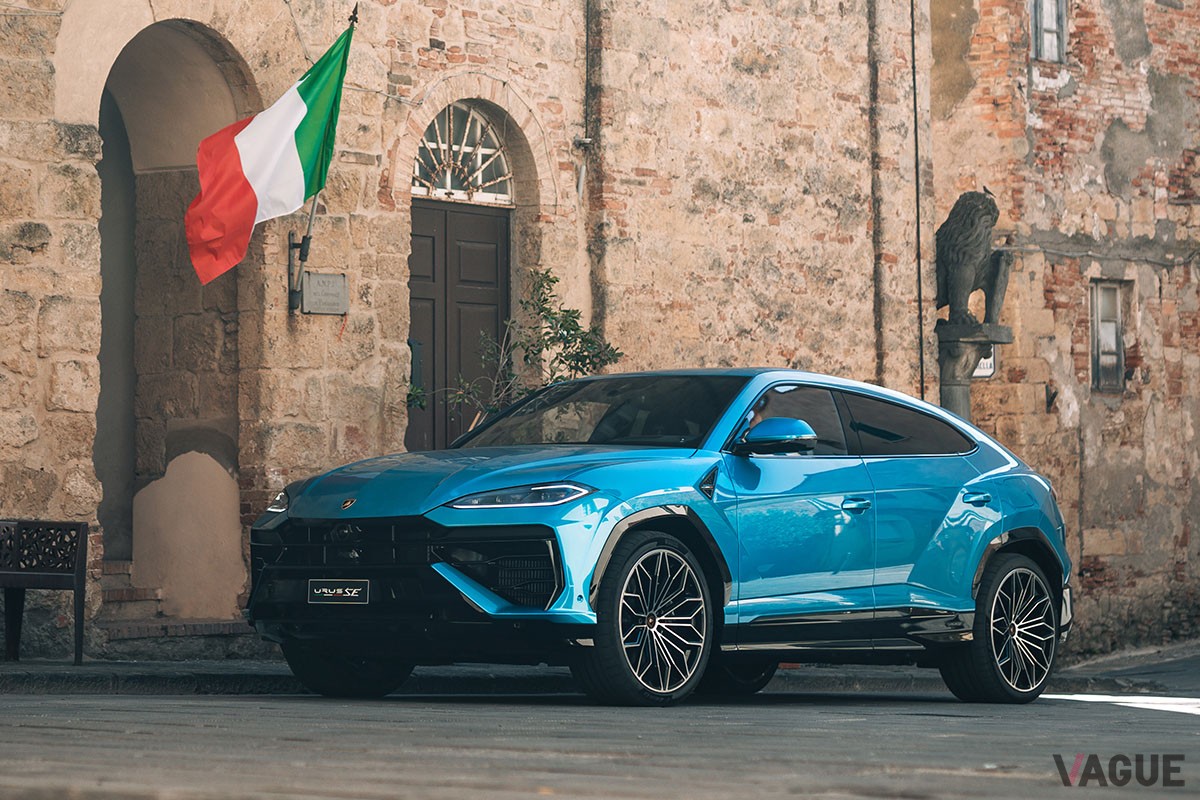 ランボルギーニ新型「ウルスSE」