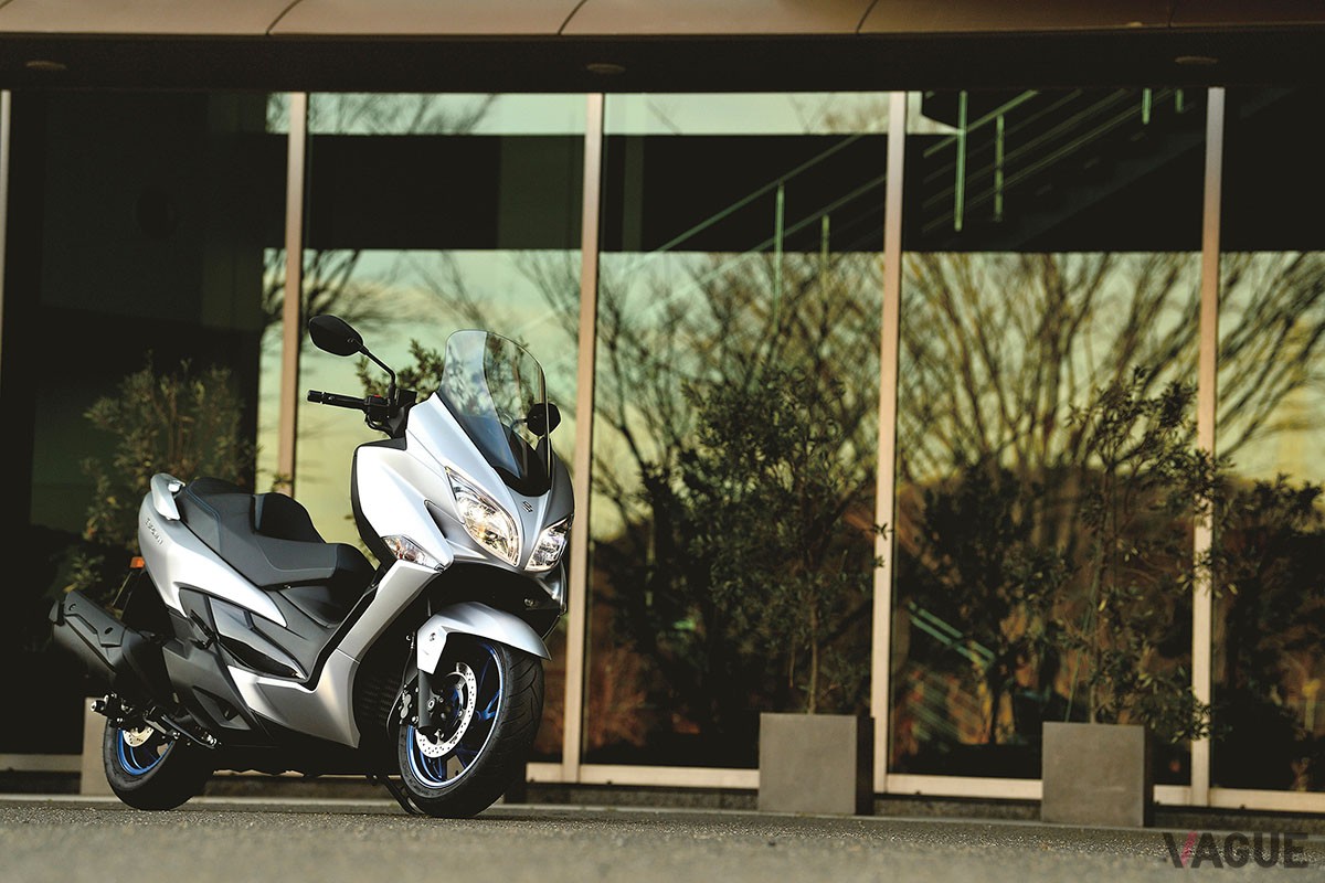 国産唯一の400ccビッグスクーターであるスズキ「バーグマン400 ABS」の価格が改定された