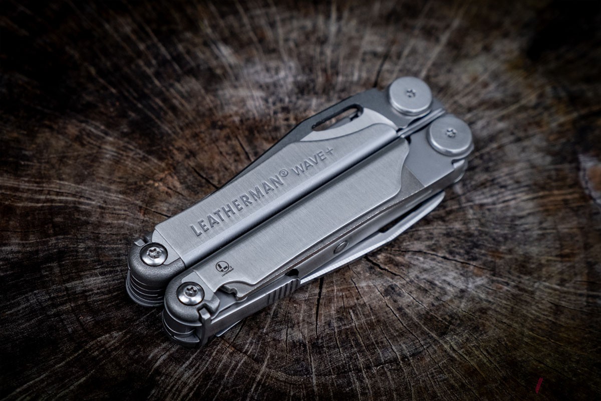 「WAVE+」は折りたたんだ姿もエレガント