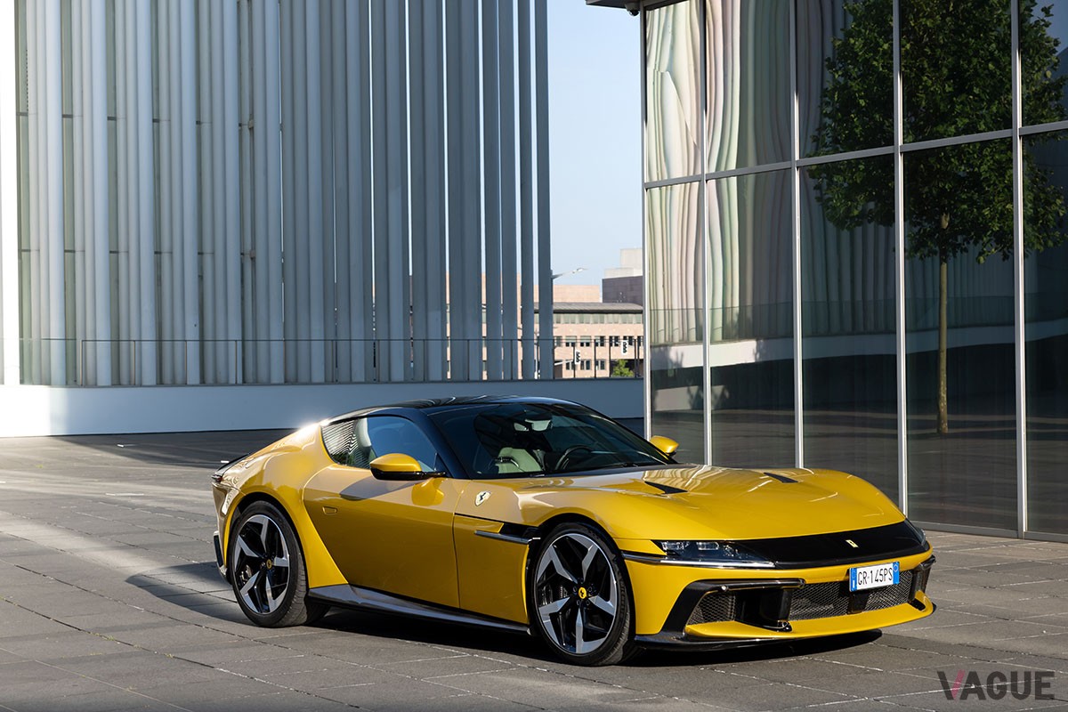 フェラーリ新型「ドーディチ チリンドリ」