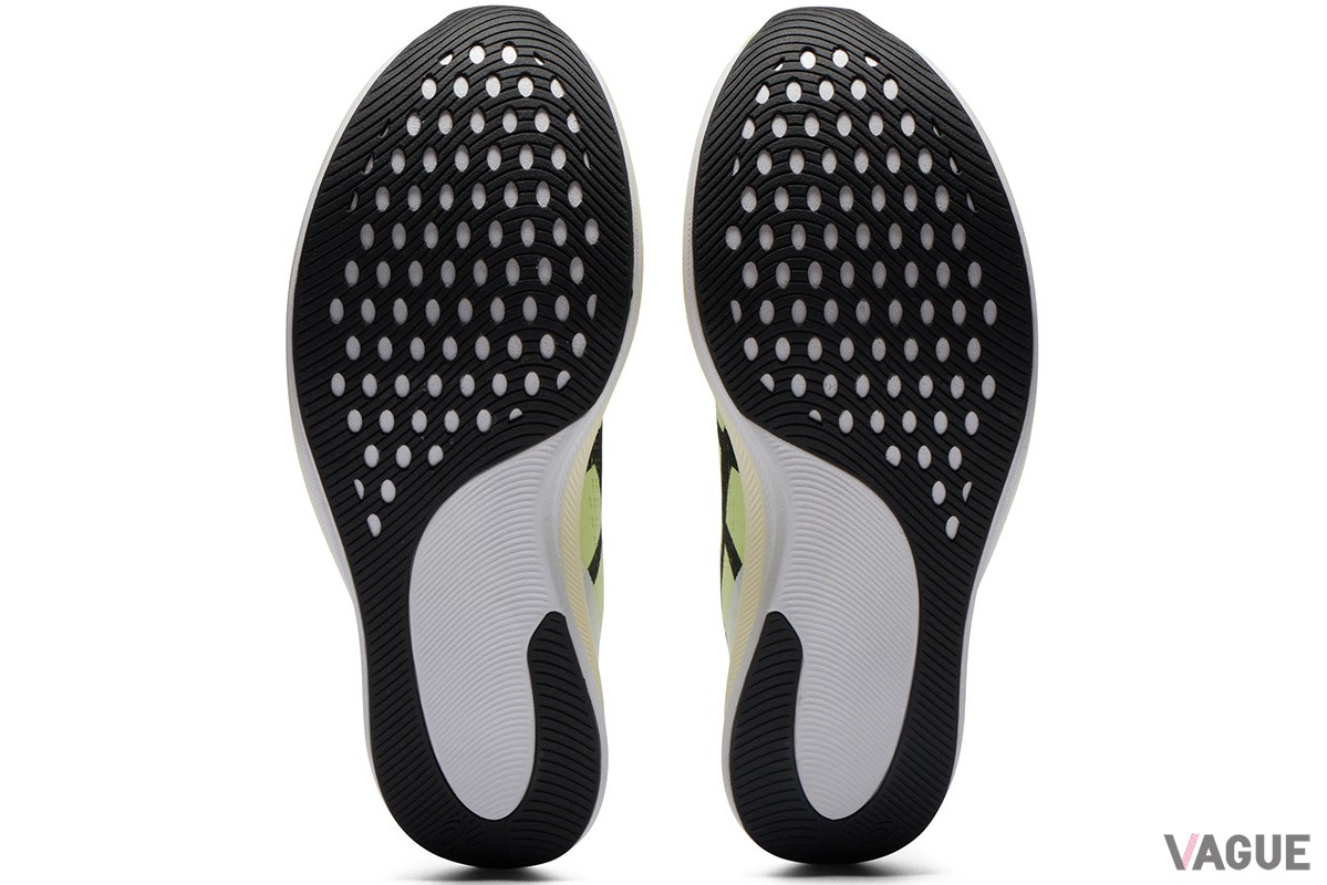 アシックス「S4＋ YOGIRI」