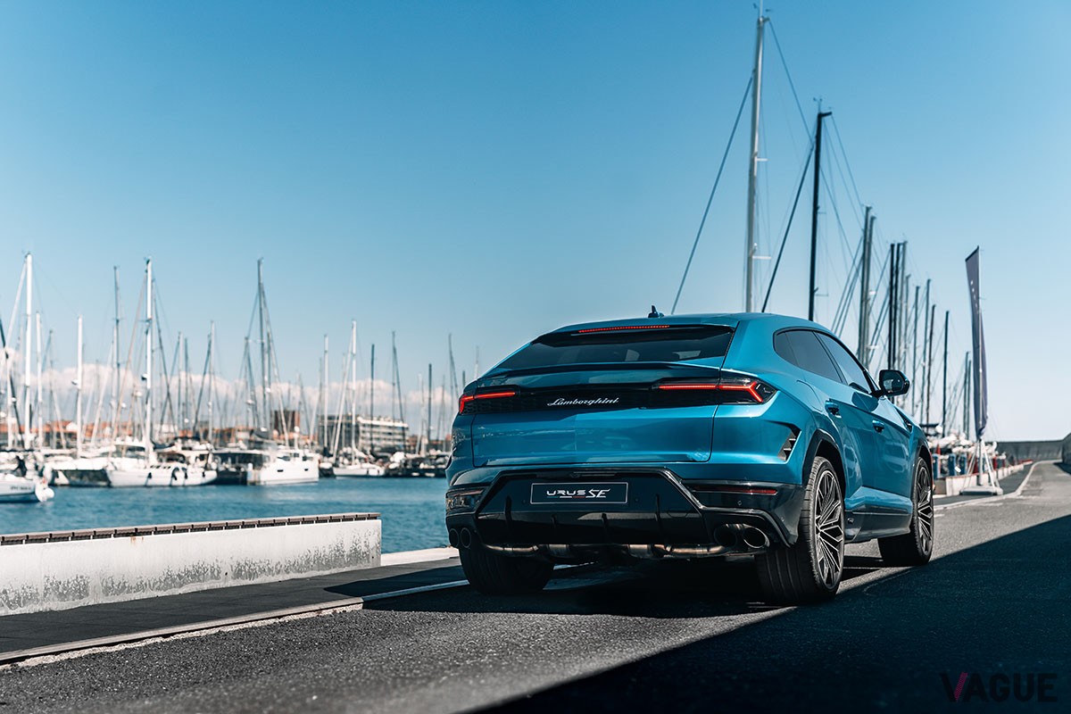 ランボルギーニ新型「ウルスSE」