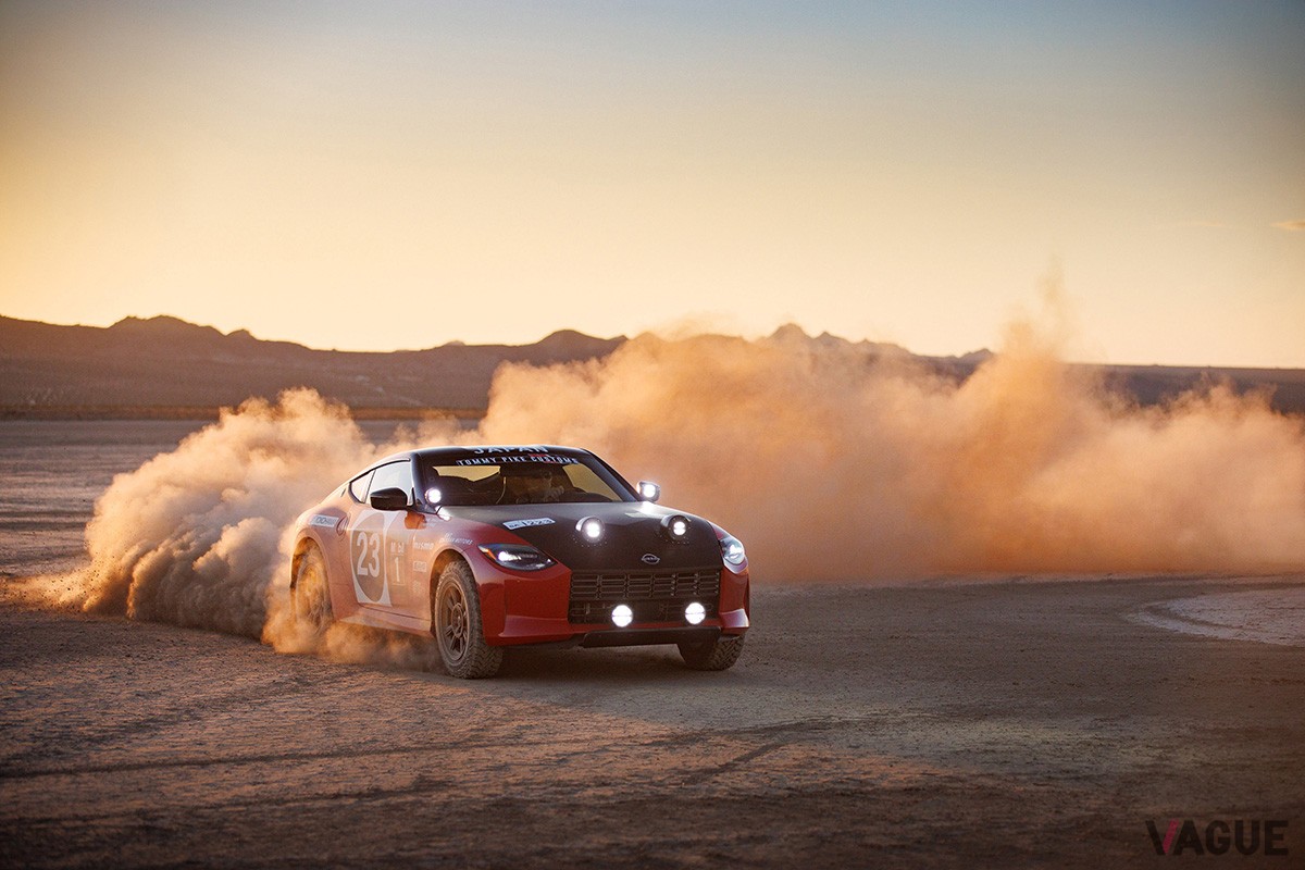 フロントバンパーガードやスキッドプレートも装着