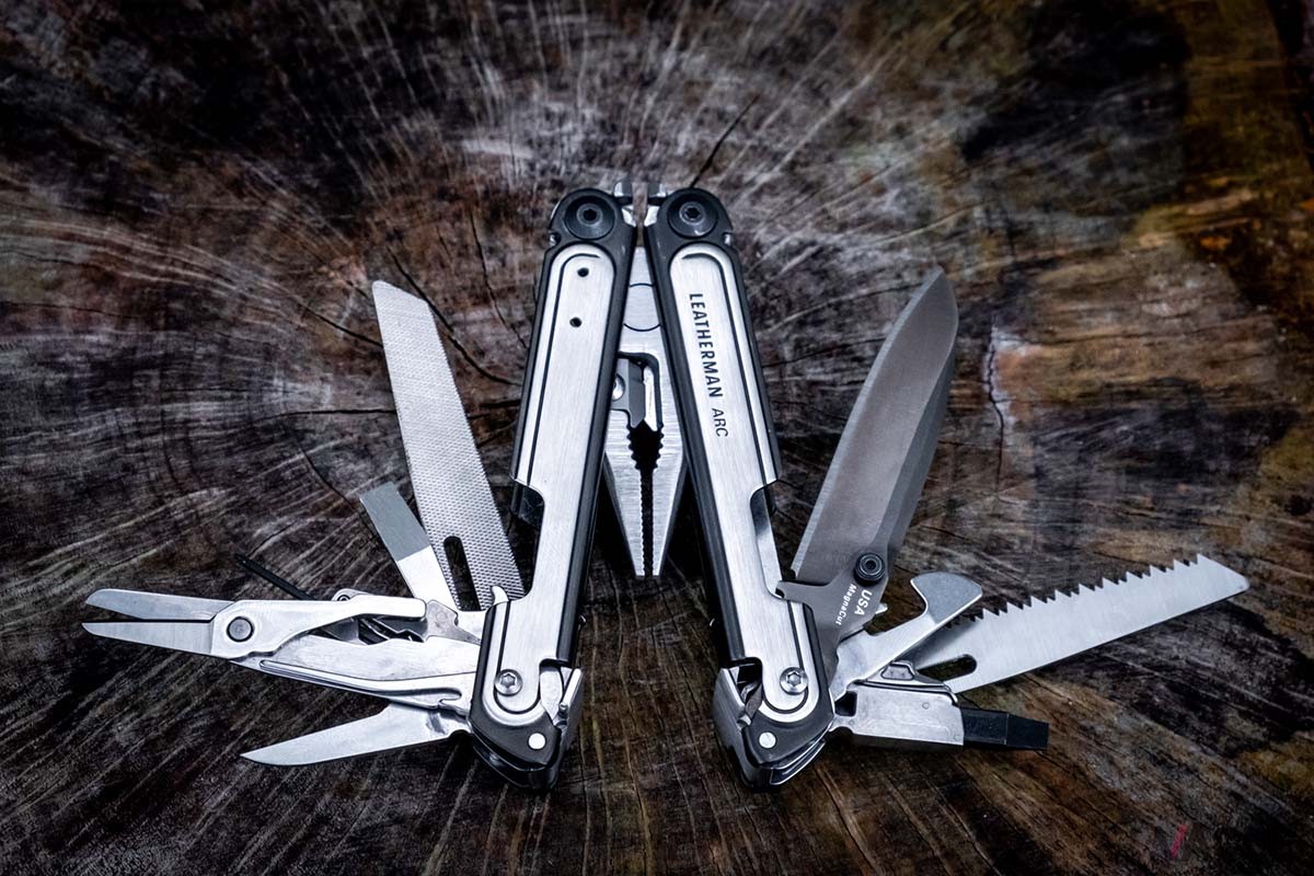 「ARC（アーク）」はサブツールのすべてがハンドルを折りたたんだ状態でアクセス可能