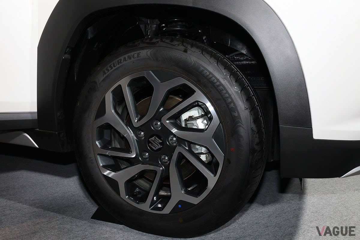 スズキ新型「フロンクス」