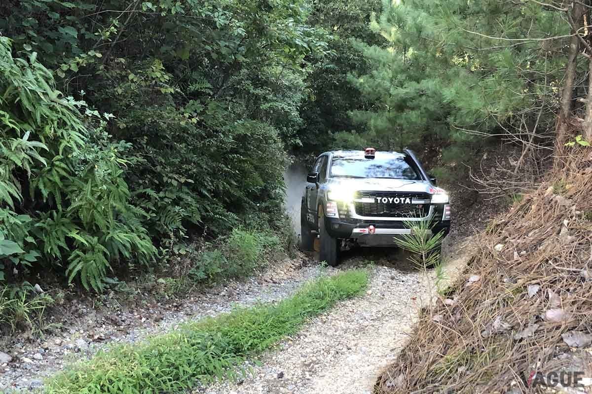 TLC「ランドクルーザー300 GR SPORT」2024ダカールラリー参戦車両