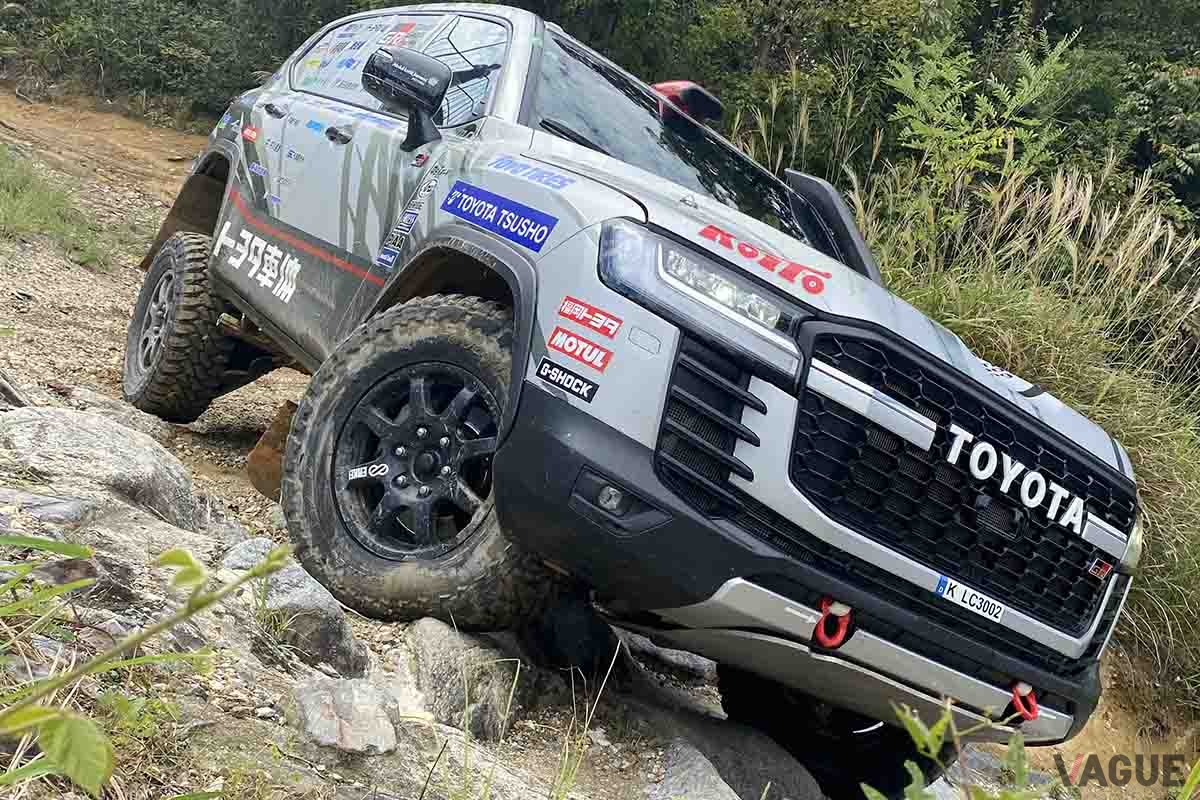 TLC「ランドクルーザー300 GR SPORT」2024ダカールラリー参戦車両