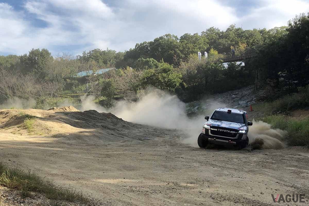 TLC「ランドクルーザー300 GR SPORT」2024ダカールラリー参戦車両