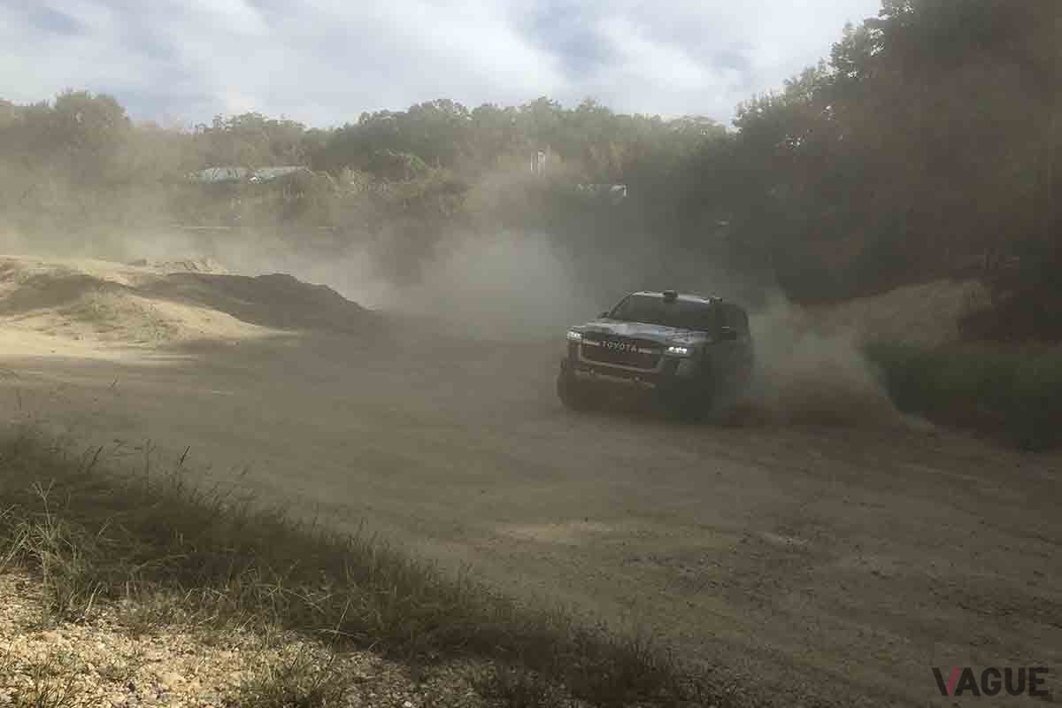 TLC「ランドクルーザー300 GR SPORT」2024ダカールラリー参戦車両