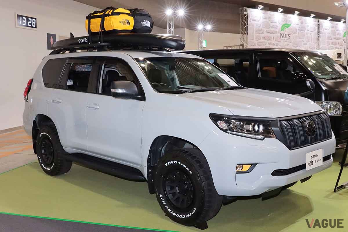 ジャパンモビリティーショー2023に出展されている「CORDE byランドクルーザープラド NEWSCAPE」
