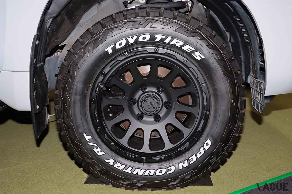 ジャパンモビリティーショー2023に出展されている「CORDE byランドクルーザープラド NEWSCAPE」