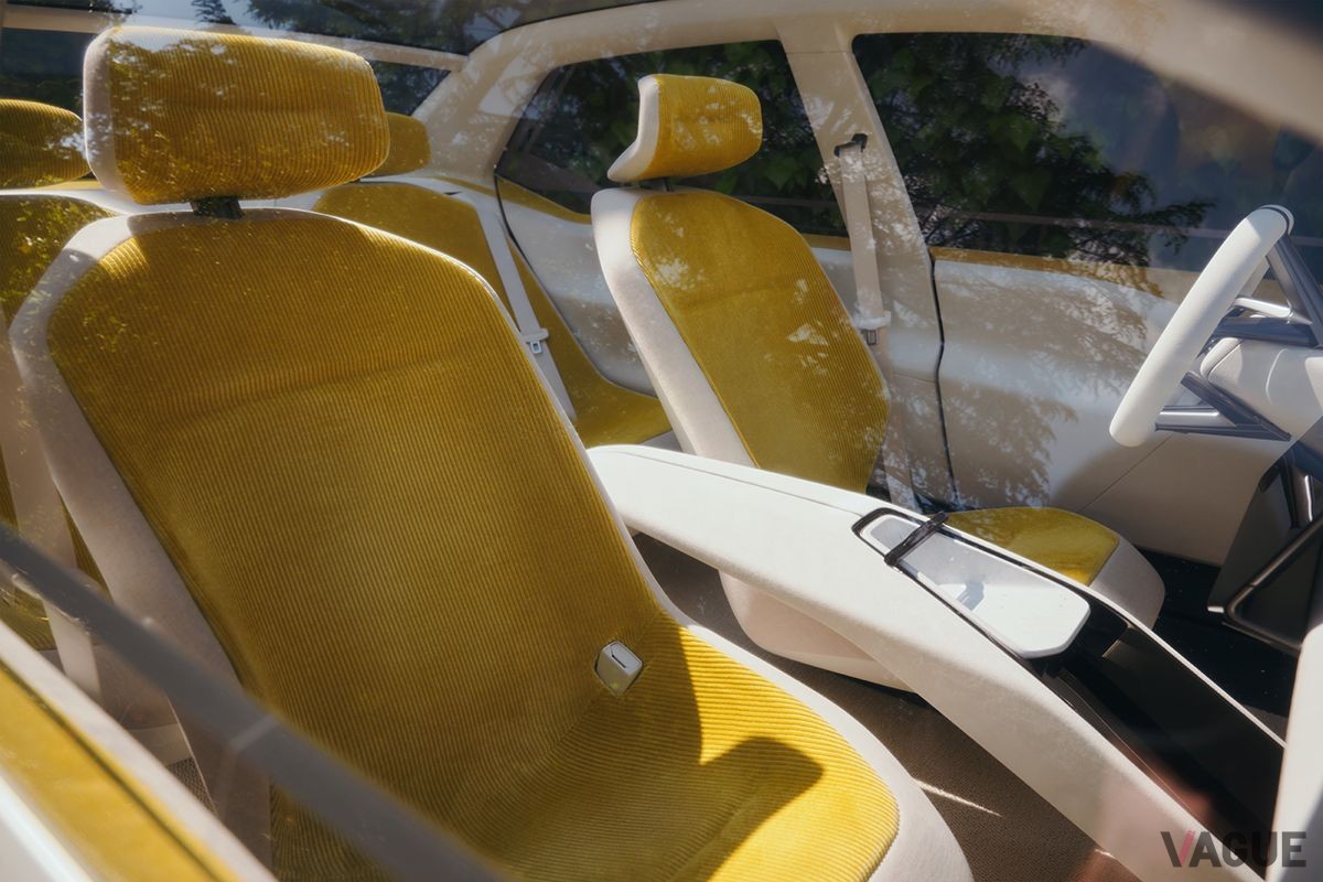 ジャパンモビリティショー2023に出展されたBMW「ビジョン・ノイエ・クラッセ」のインテリア